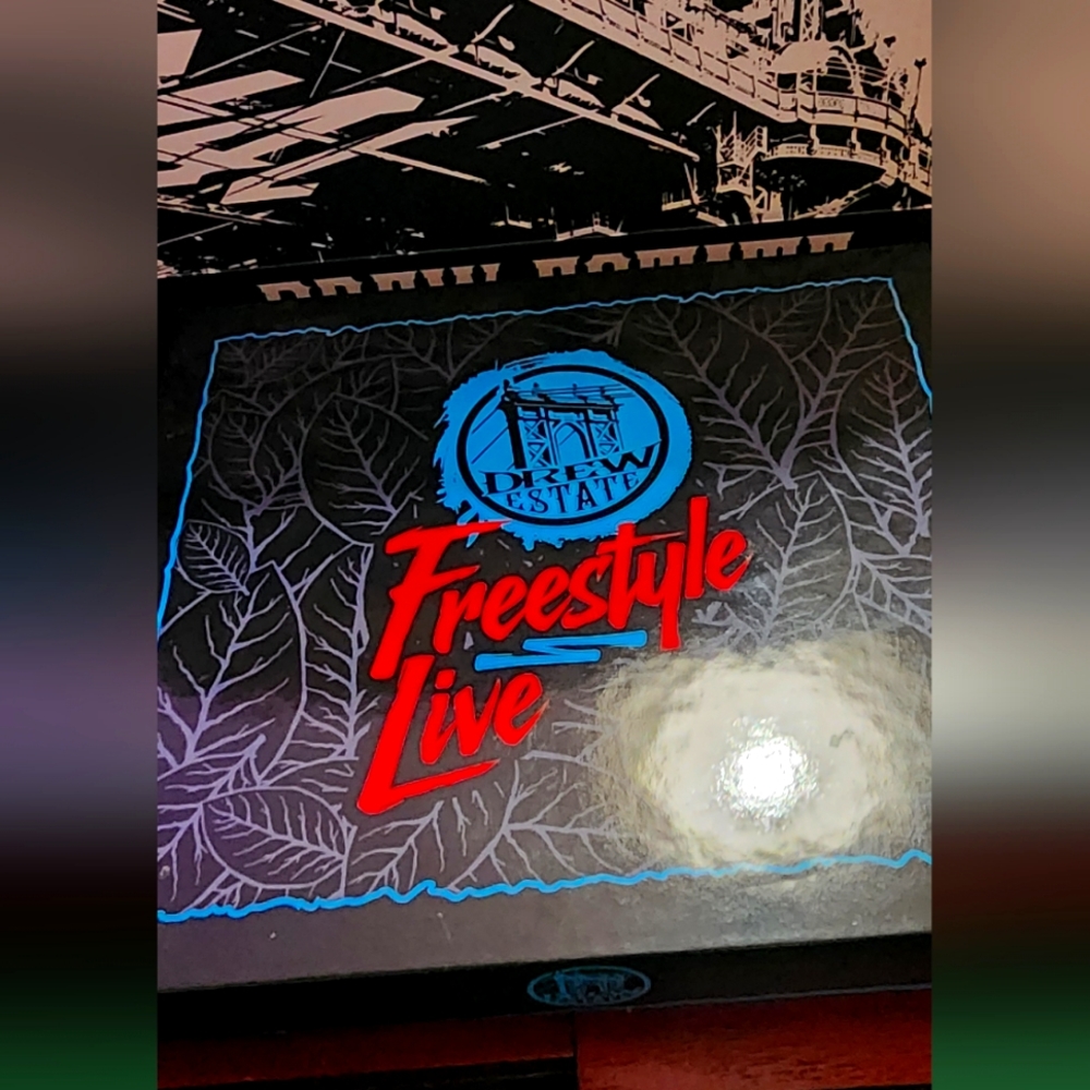 DREW ESTATE FREESTYLE LIVE KIT